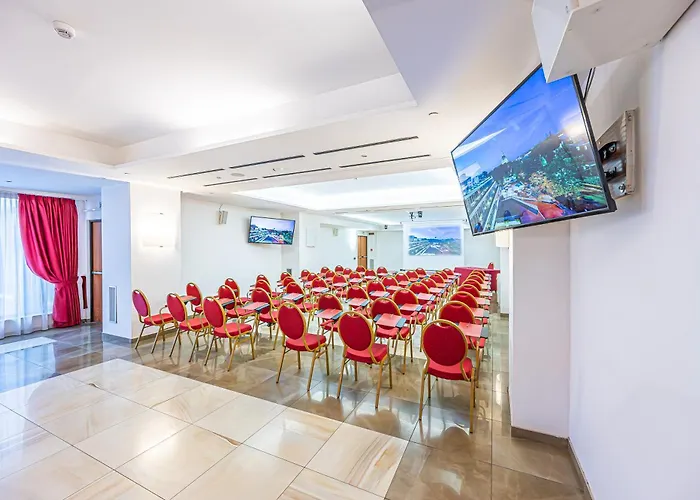Cardinal St. Peter Otel