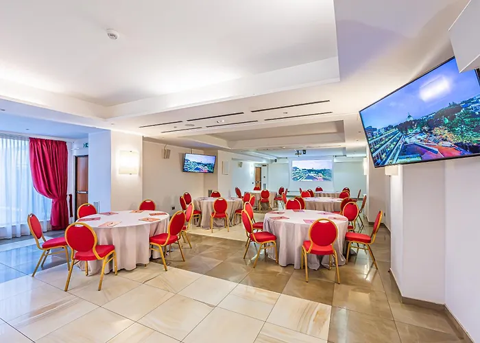 Cardinal St. Peter Otel Roma
